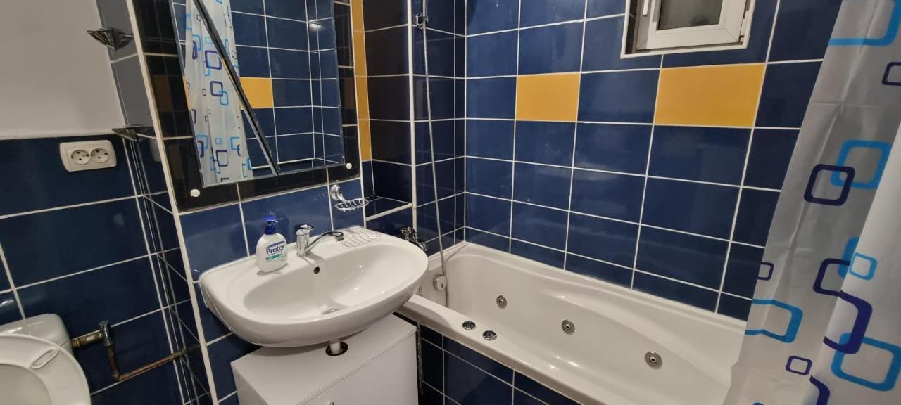 Ultracentral Residence 1 プロイェシュティ エクステリア 写真